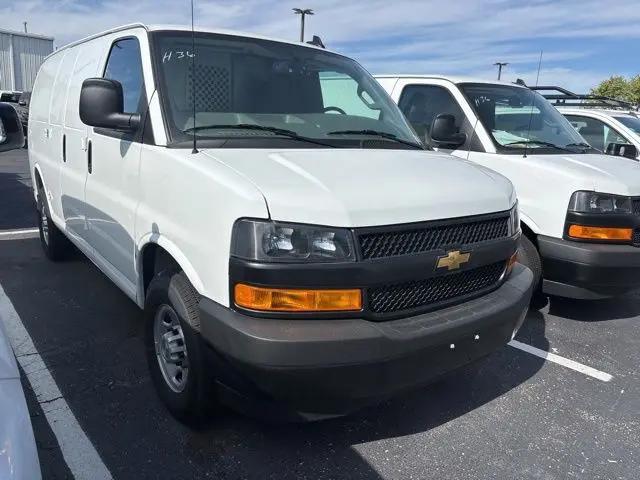 2025 Chevrolet Express Cargo Van RWD 2500 Regular Wheelbase WT