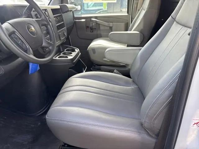 2025 Chevrolet Express Cargo Van RWD 2500 Regular Wheelbase WT