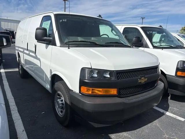 2025 Chevrolet Express Cargo Van RWD 2500 Regular Wheelbase WT
