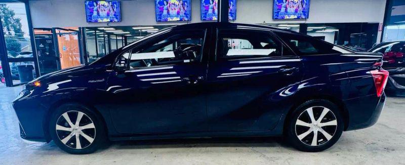 2018 Toyota Mirai Base