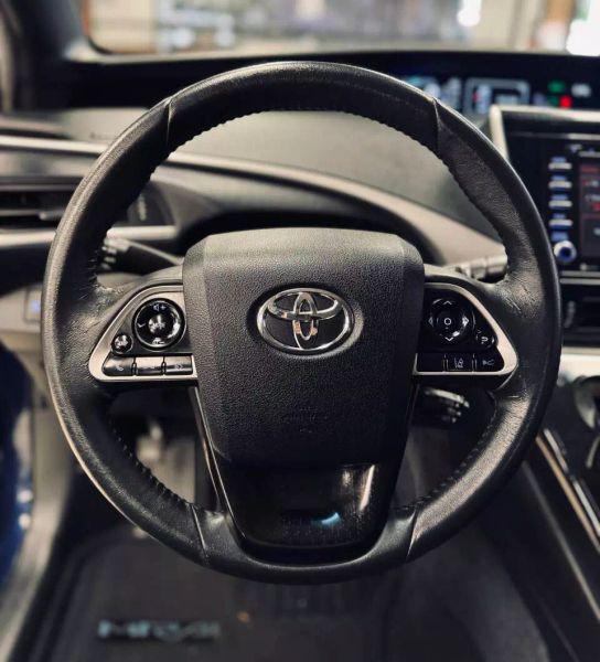 2018 Toyota Mirai Base