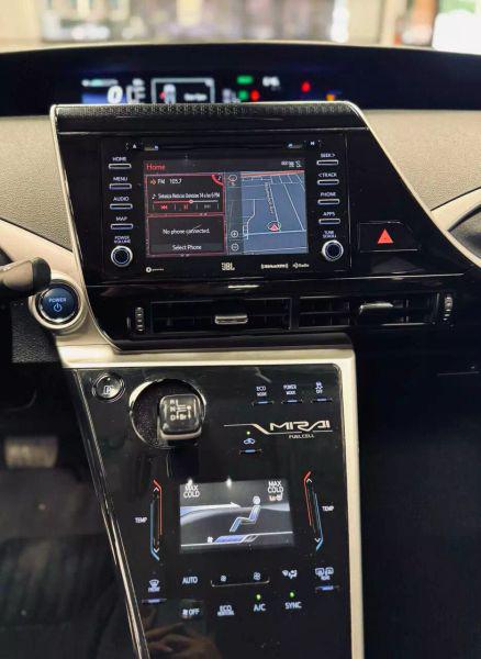 2018 Toyota Mirai Base