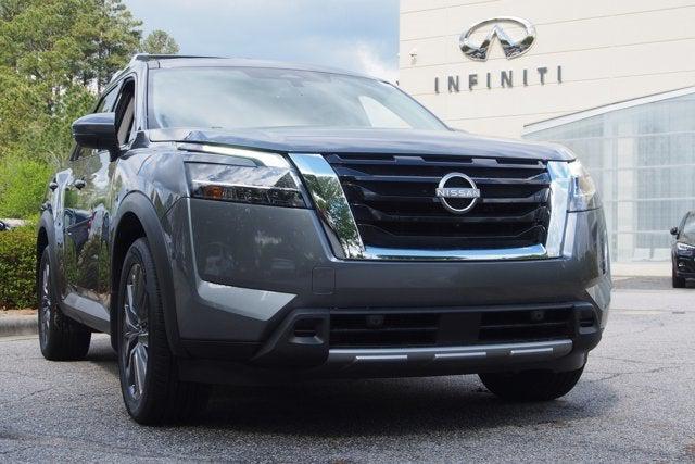 2023 Nissan Pathfinder SL FWD