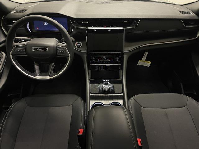 2024 Jeep Grand Cherokee Laredo X 4x4