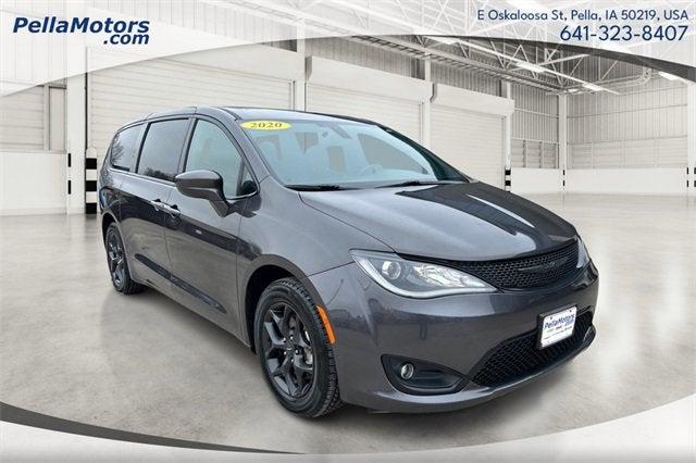 2020 Chrysler Pacifica Touring