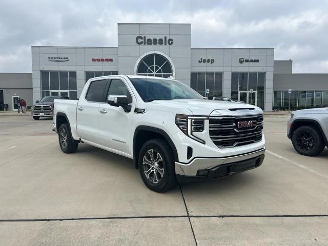 2024 GMC Sierra 1500 2WD Crew Cab Short Box SLT