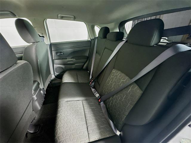 2025 Mitsubishi Outlander Sport 2.0 LE