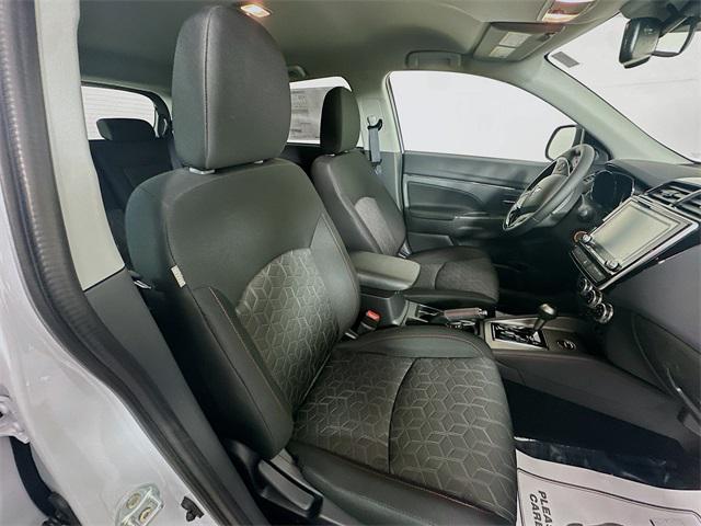 2025 Mitsubishi Outlander Sport 2.0 LE