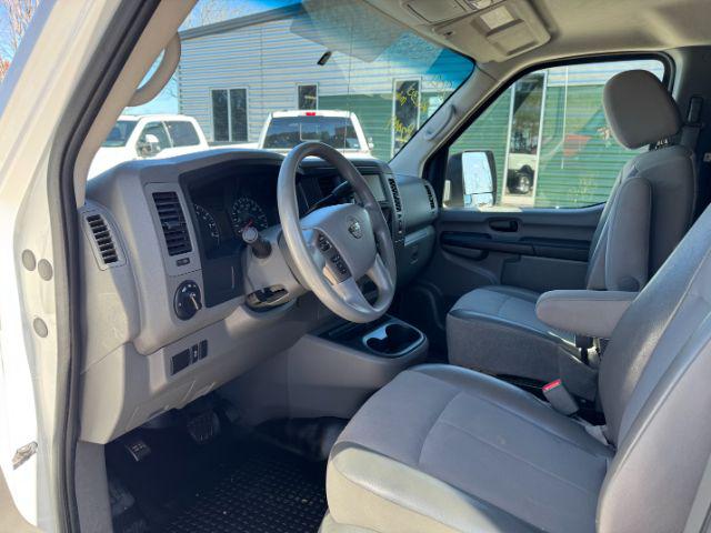 2021 Nissan 1500 S Standard Roof V6