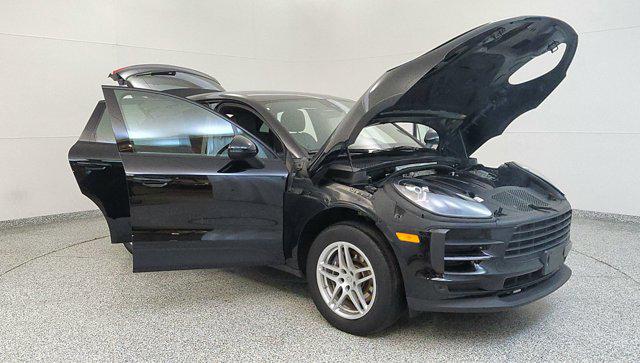 2021 Porsche Macan AWD
