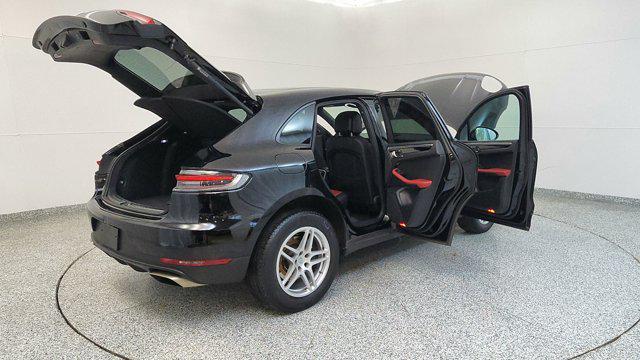 2021 Porsche Macan AWD