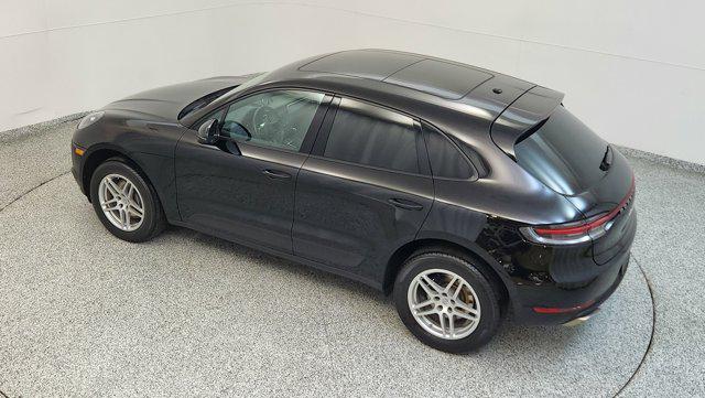 2021 Porsche Macan AWD