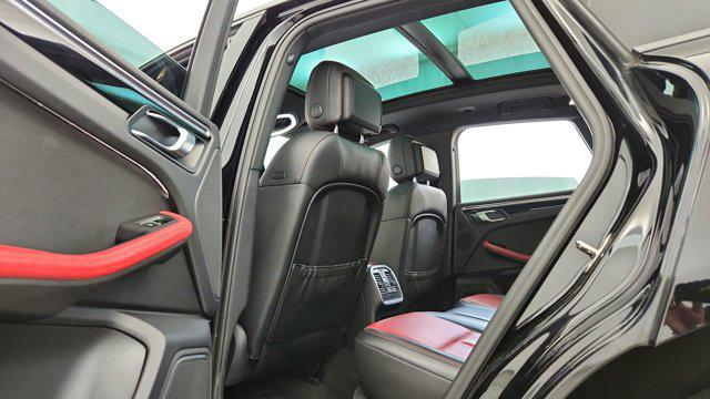 2021 Porsche Macan AWD