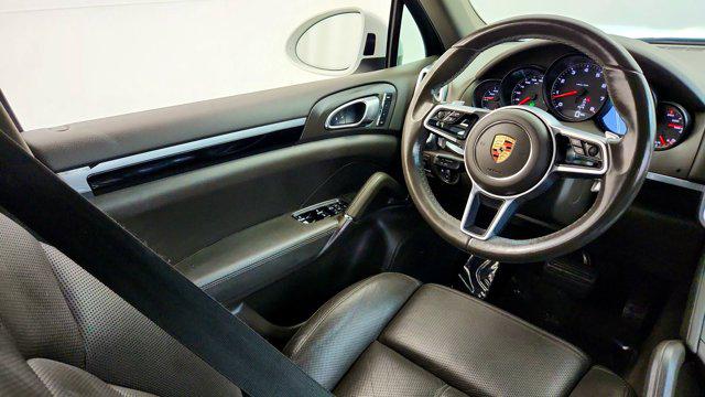 2017 Porsche Cayenne Platinum Edition