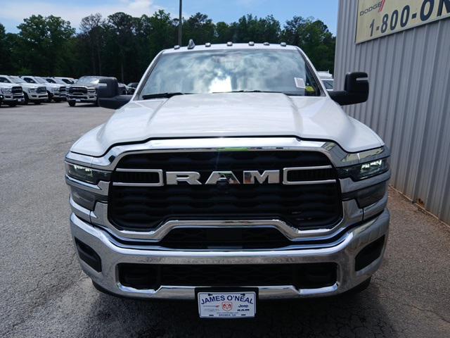 2025 RAM Ram 3500 Chassis Cab RAM 3500 TRADESMAN CREW CAB CHASSIS 4X4 60 CA