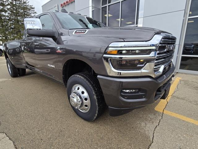2025 RAM Ram 3500 RAM 3500 LARAMIE CREW CAB 4X4 8 BOX