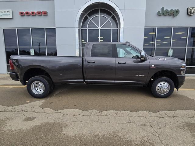2025 RAM Ram 3500 RAM 3500 LARAMIE CREW CAB 4X4 8 BOX