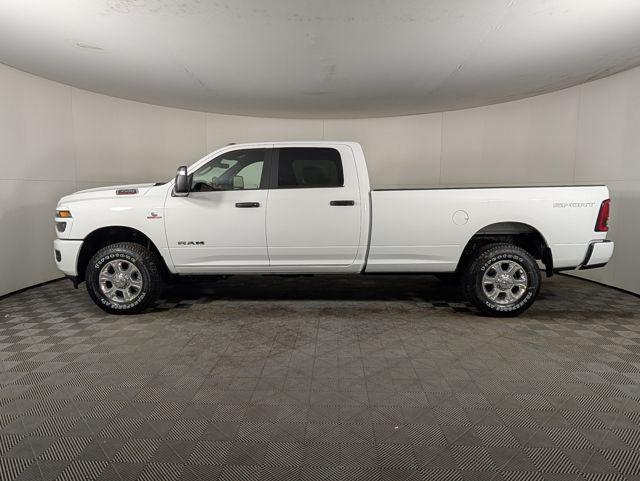 2025 RAM Ram 3500 RAM 3500 BIG HORN CREW CAB 4X4 8 BOX