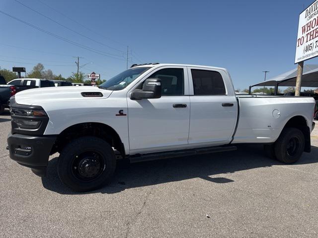 2025 RAM Ram 3500 RAM 3500 TRADESMAN CREW CAB 4X4 8 BOX