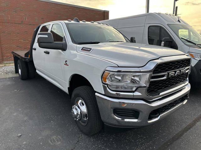 2024 RAM Ram 3500 Chassis Cab RAM 3500 TRADESMAN CREW CAB CHASSIS 4X4 60 CA