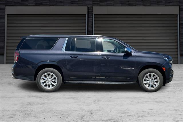 2023 Chevrolet Suburban 2WD Premier