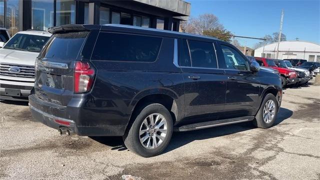 2023 Chevrolet Suburban 4WD Premier