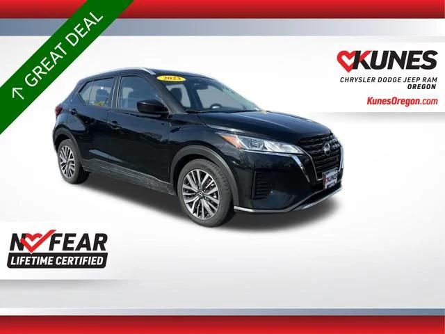 2023 Nissan Kicks SV Xtronic CVT