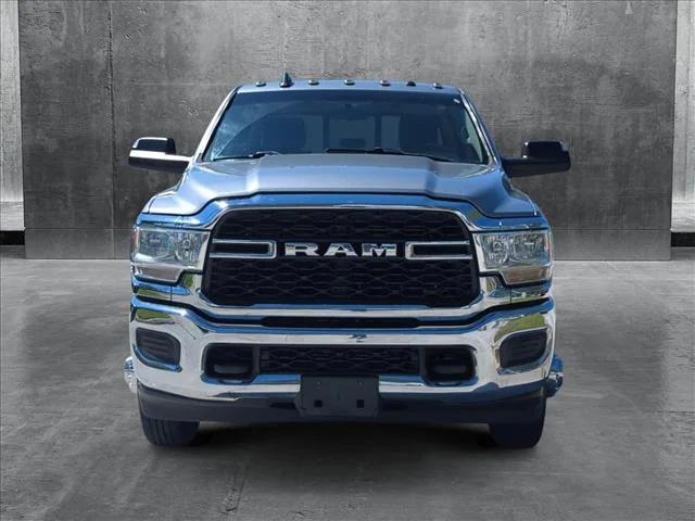 2020 RAM 3500 Tradesman Crew Cab 4x4 8 Box