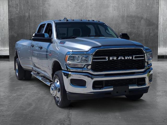 2020 RAM 3500 Tradesman Crew Cab 4x4 8 Box