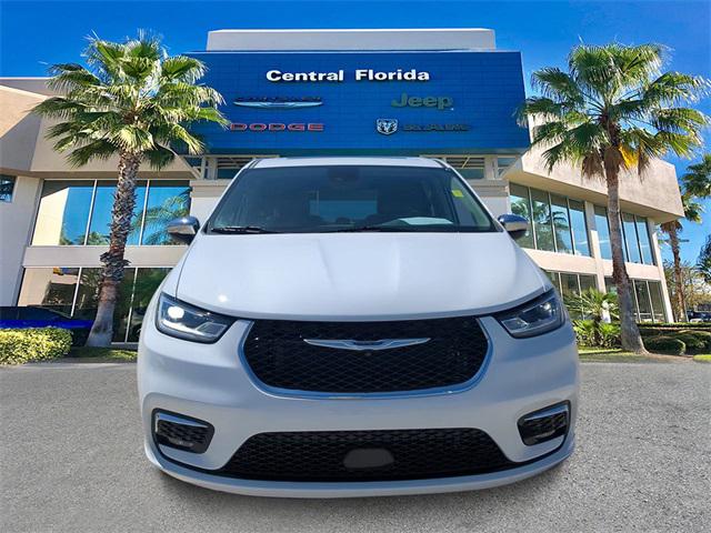 2023 Chrysler Pacifica Hybrid Limited