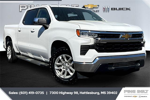 2022 Chevrolet Silverado 1500 2WD Crew Cab Short Bed LT