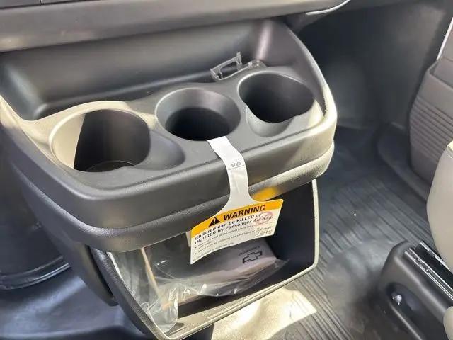 2025 Chevrolet Express Cargo Van RWD 2500 Regular Wheelbase WT