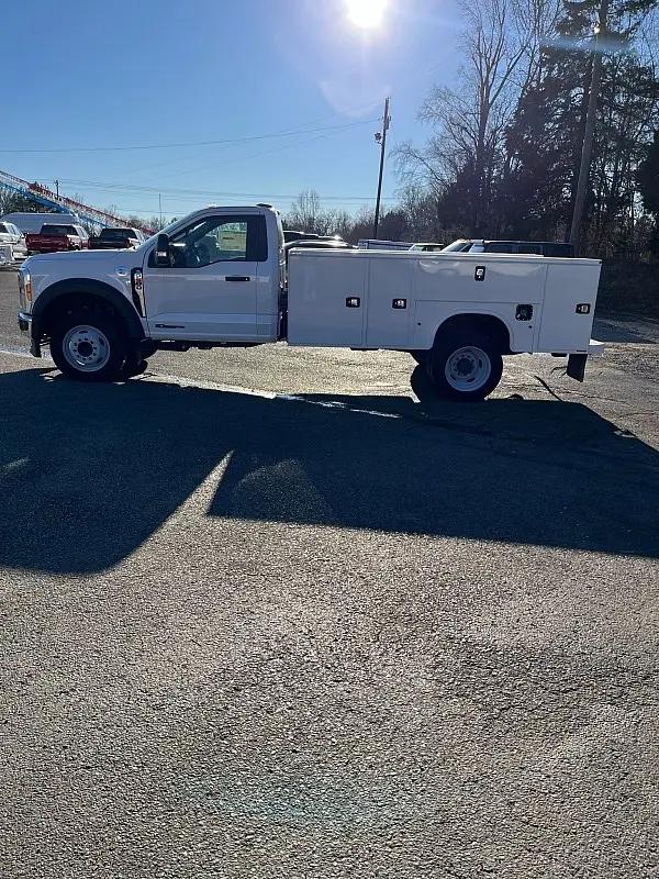 2024 Ford F-550 XL