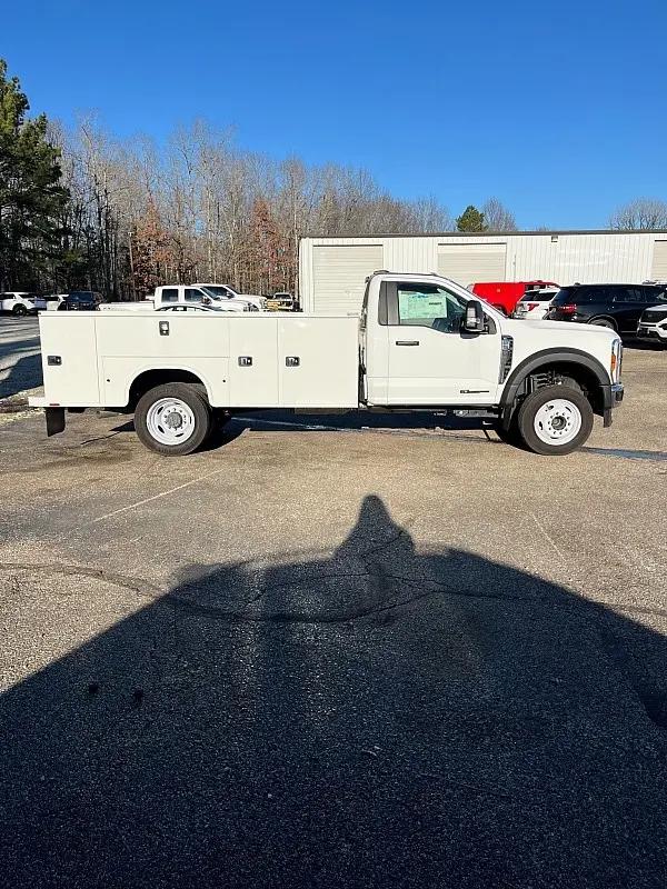 2024 Ford F-550 XL