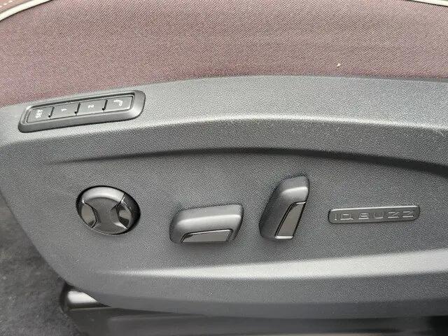 2025 Volkswagen ID. Buzz Pro S