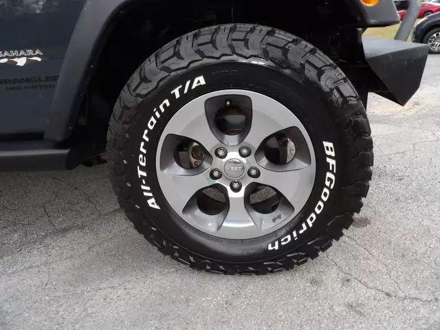 2016 Jeep Wrangler Unlimited Sahara