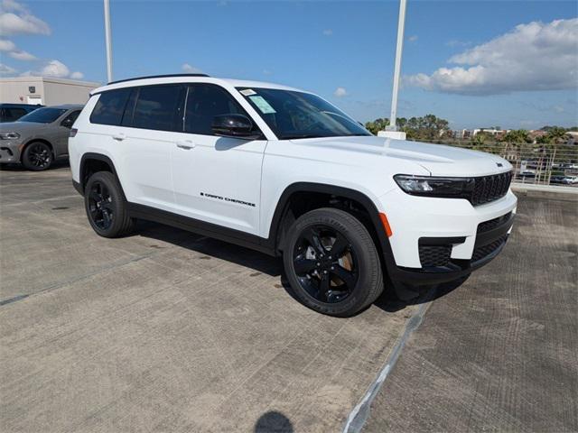 2025 Jeep Grand Cherokee GRAND CHEROKEE L ALTITUDE X 4X2
