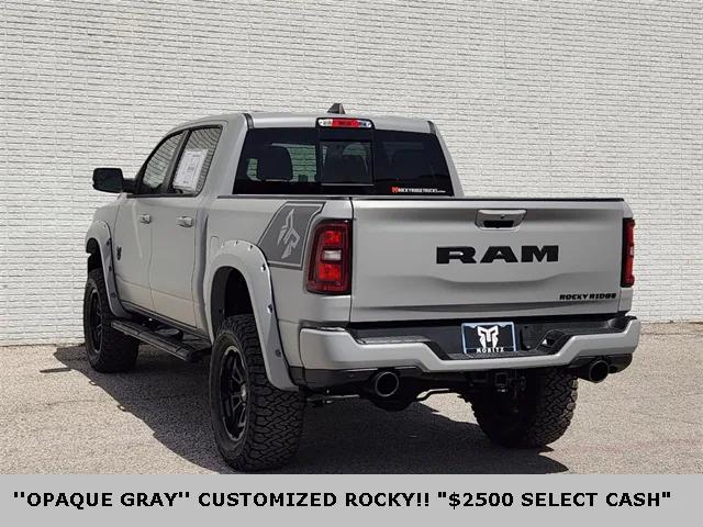 2025 RAM Ram 1500 RAM 1500 BIG HORN CREW CAB 4X4 57 BOX