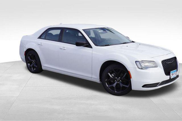 2023 Chrysler 300 Touring