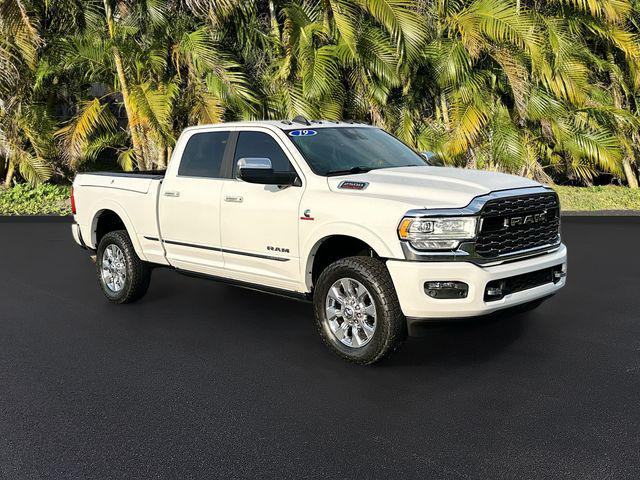 2019 RAM 2500 Limited Crew Cab 4x4 64 Box