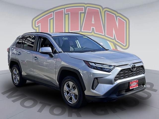 2022 Toyota RAV4 XLE [16]