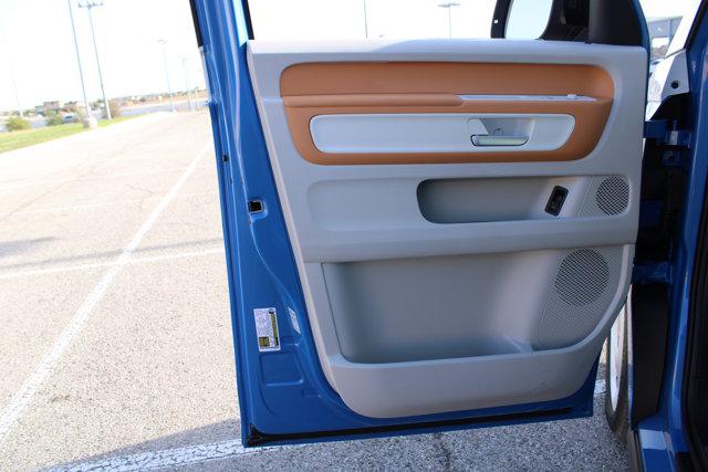 2025 Volkswagen ID. Buzz 1st Edition with 4MOTION