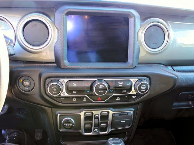 2023 Jeep Wrangler 4-Door Sahara