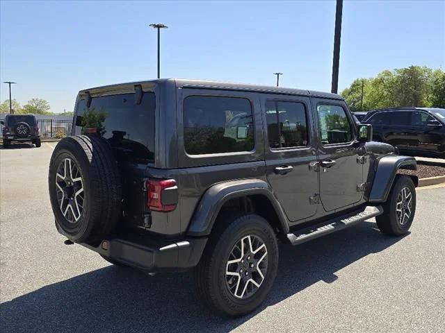 2025 Jeep Wrangler WRANGLER 4-DOOR SAHARA