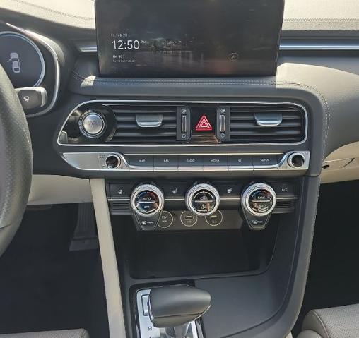 2023 Genesis G70 2.0T AWD