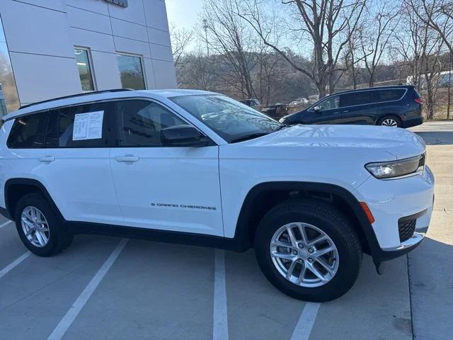 2022 Jeep Grand Cherokee L Laredo 4x4