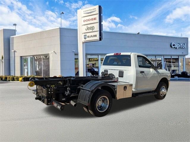 2024 RAM Ram 3500 Chassis Cab RAM 3500 TRADESMAN CHASSIS REGULAR CAB 4X4 60 CA