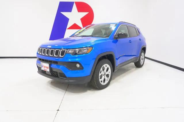 2025 Jeep Compass COMPASS LATITUDE 4X4