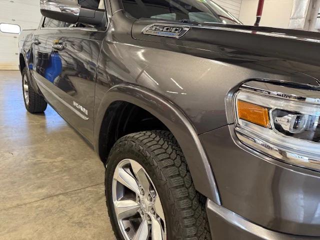 2022 RAM 1500 Limited Crew Cab 4x4 57 Box
