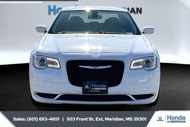 2022 Chrysler 300 Touring AWD